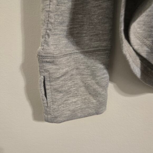 Yogalicious Women’s Sweatshirt Gray Size M Long Sleeve Pullover w/ Thumb Holes - Picture 5 of 5